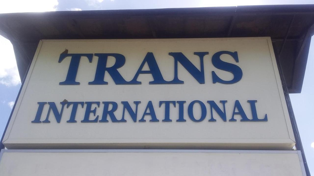 Trans International Hotel Нади Екстериор снимка