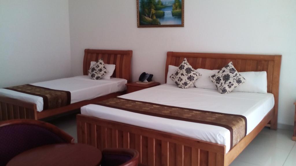 Trans International Hotel Нади Екстериор снимка